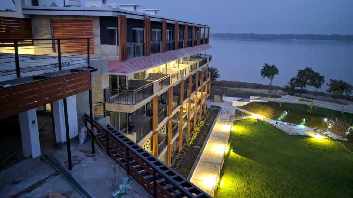 Hotel Sonar Bangla Taki Hasnabad エクステリア 写真