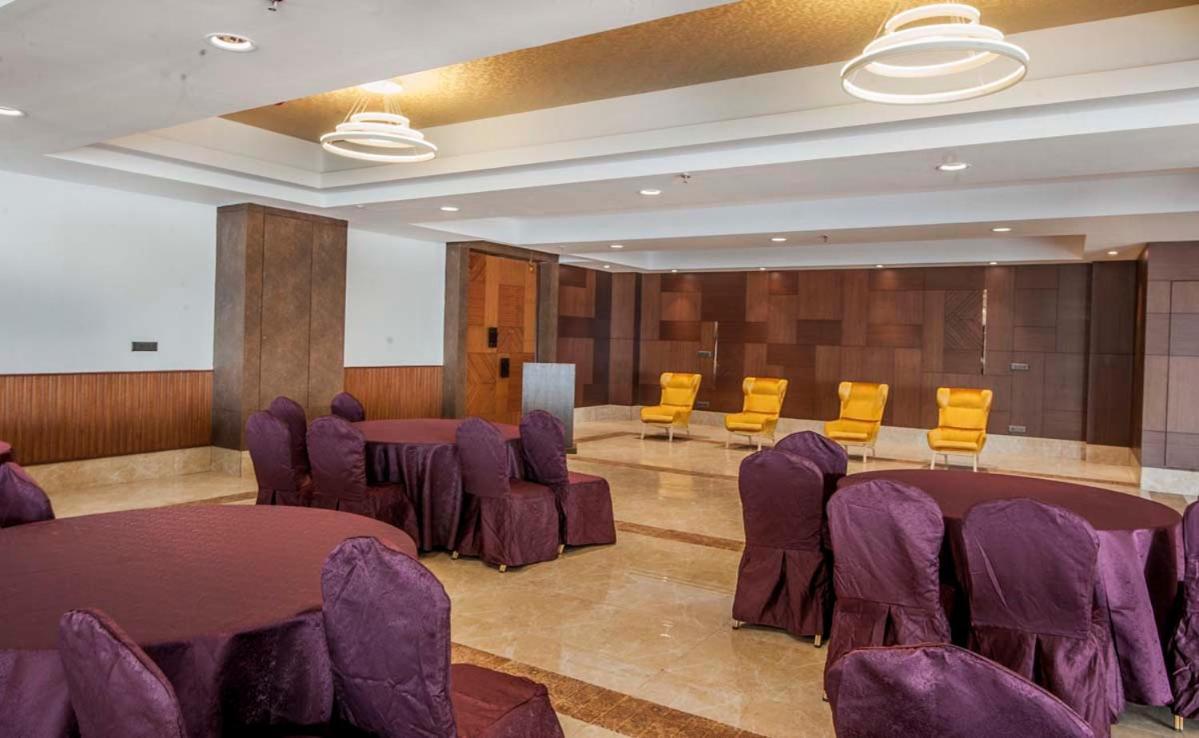 Hotel Sonar Bangla Taki Hasnabad エクステリア 写真